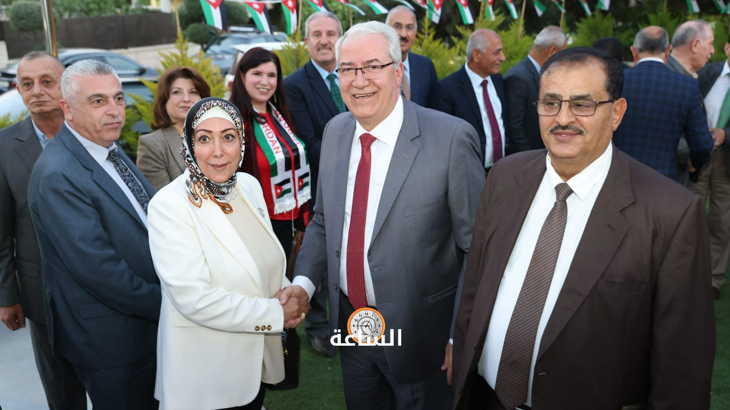 Madar Al-Saa Images 0.5615037802923473