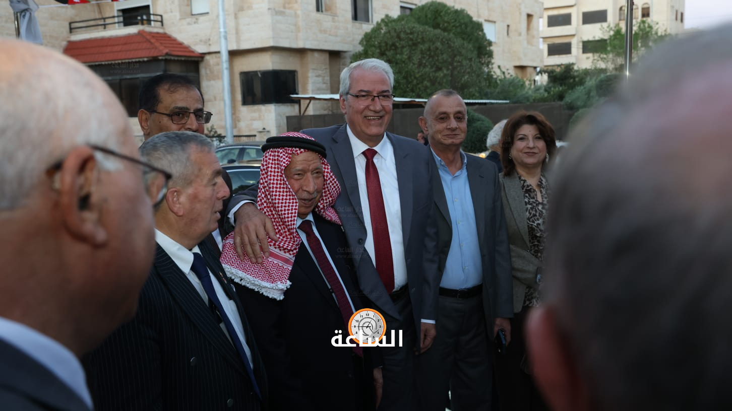 Madar Al-Saa Images 0.1301351816612606