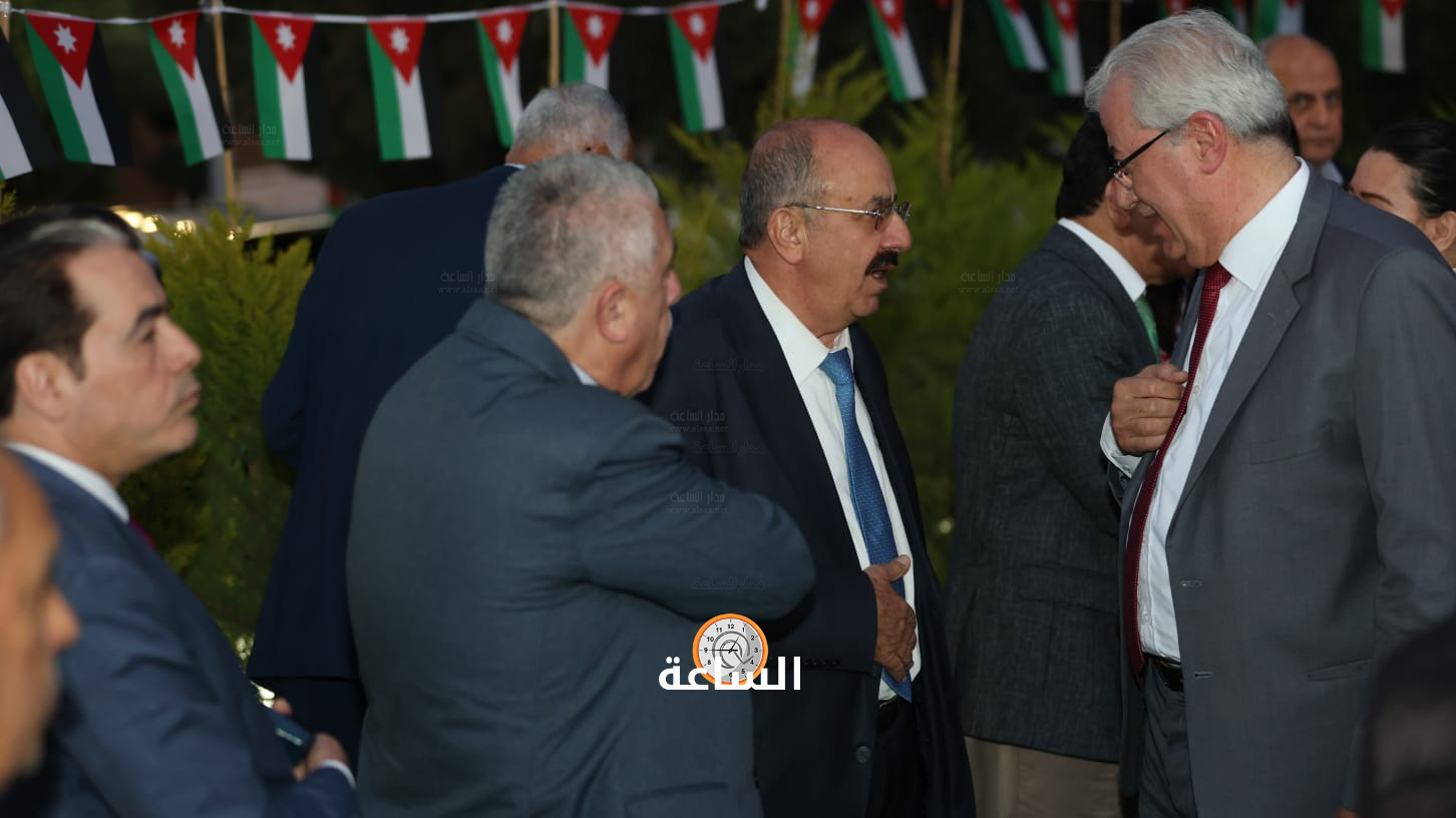 Madar Al-Saa Images 0.8869879632912274