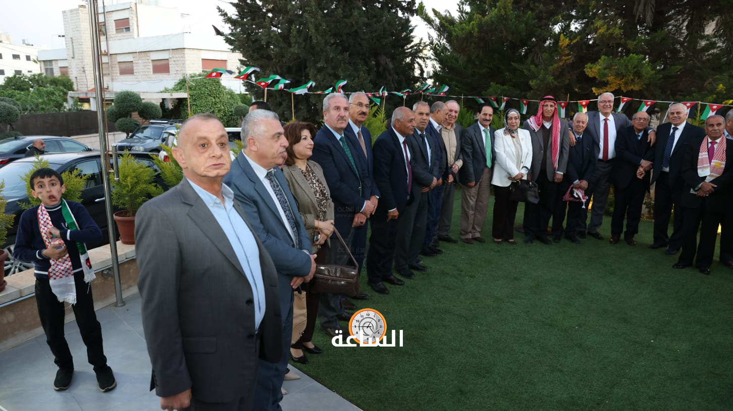 Madar Al-Saa Images 0.4393816801798798