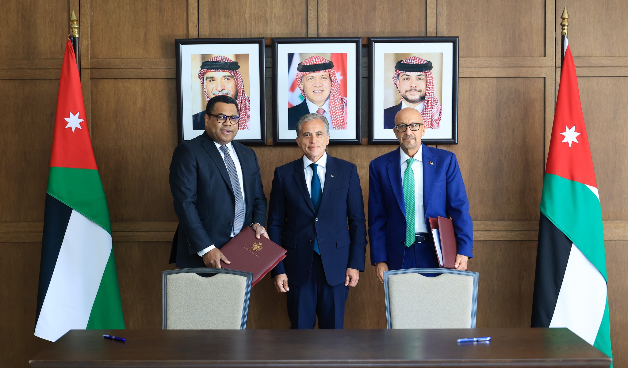 Madar Al-Saa Images 0.9640867916367032