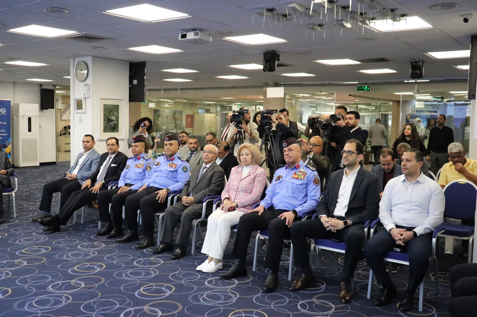 Madar Al-Saa Images 0.6057395311344079