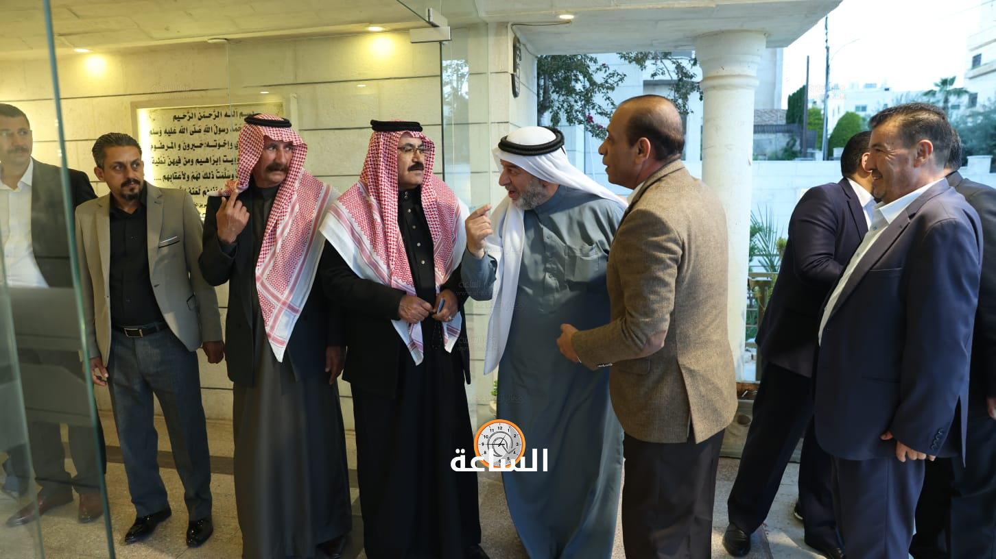 Madar Al-Saa Images 0.6865775337378819