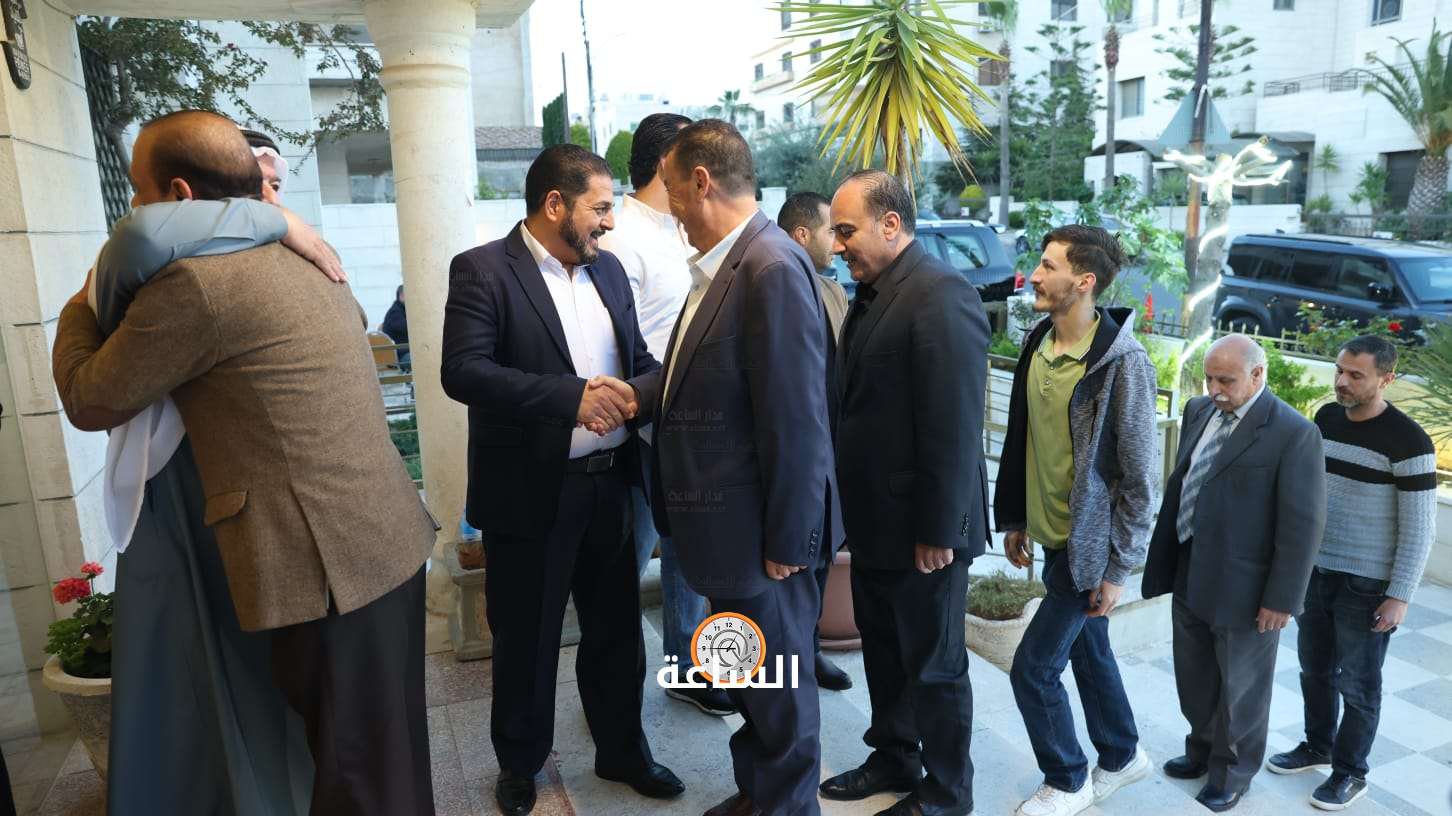 Madar Al-Saa Images 0.12420801424083783