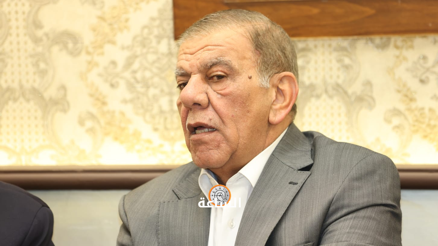 Madar Al-Saa Images 0.32523145546255594