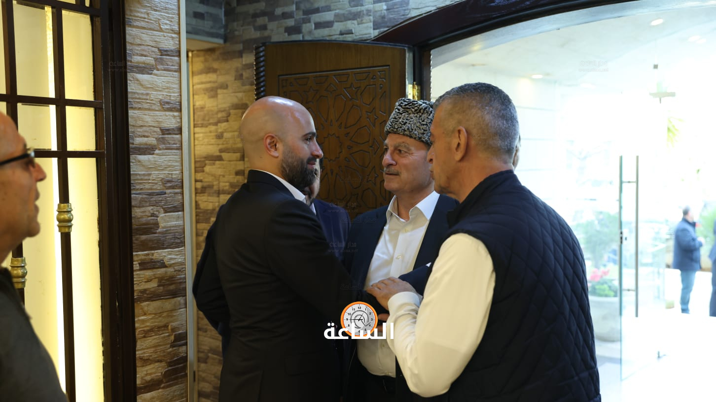 Madar Al-Saa Images 0.88976182988004