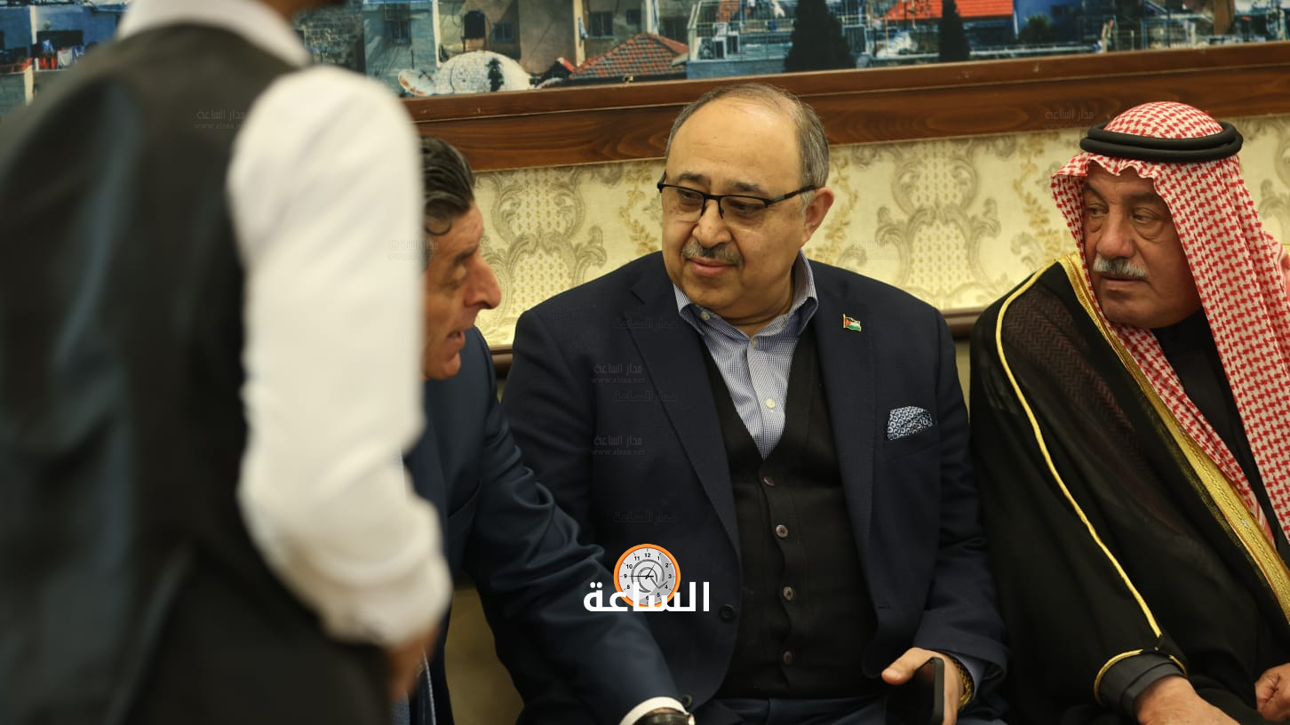 Madar Al-Saa Images 0.9417561762588