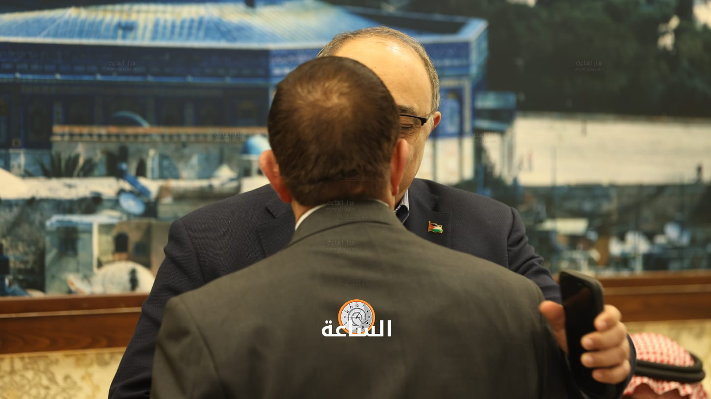 Madar Al-Saa Images 0.2909765439789076