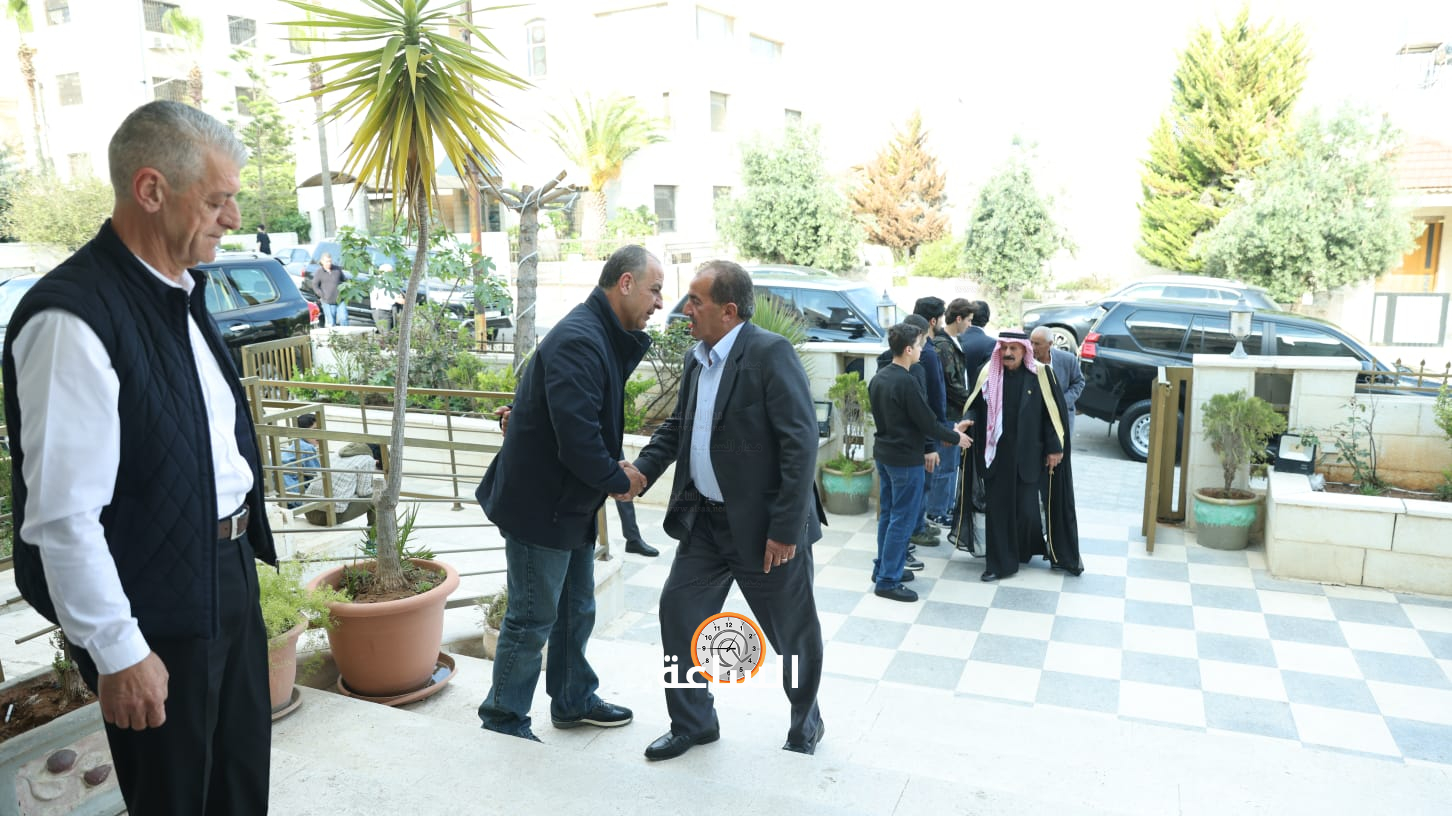 Madar Al-Saa Images 0.5048017668007924