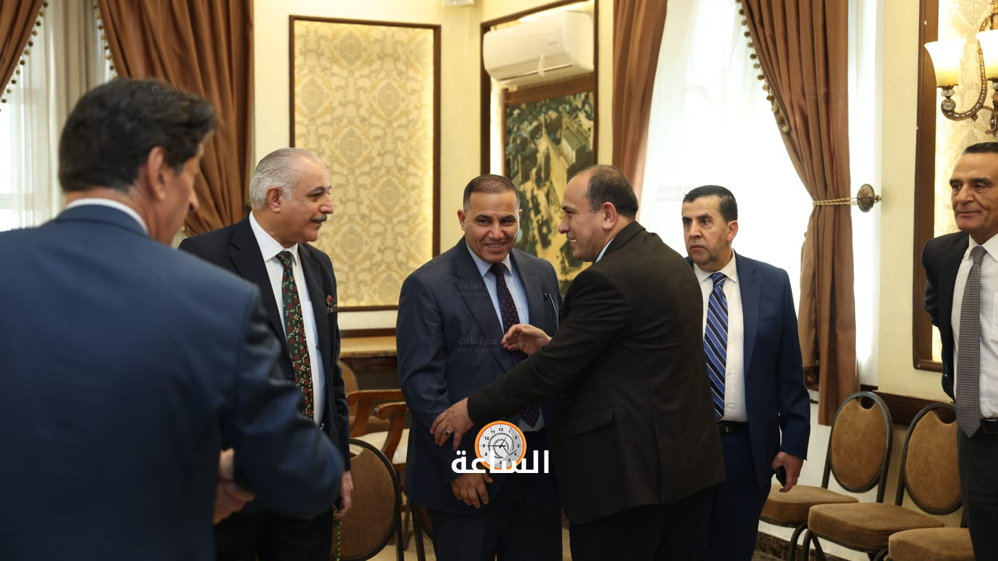 Madar Al-Saa Images 0.11257850313962525