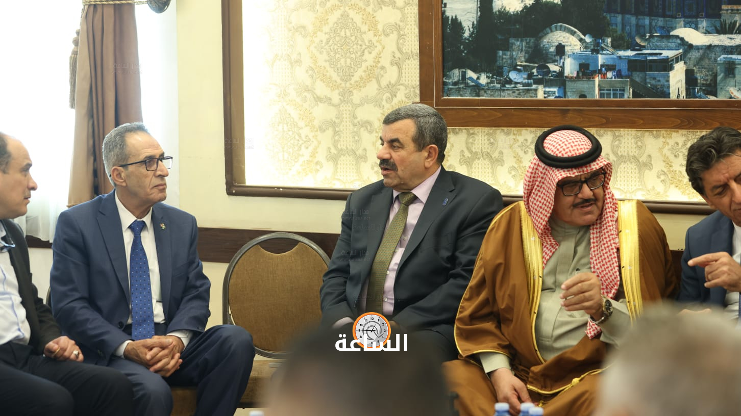 Madar Al-Saa Images 0.20418543623821317