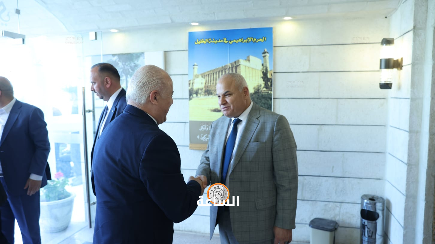 Madar Al-Saa Images 0.4307518271943578