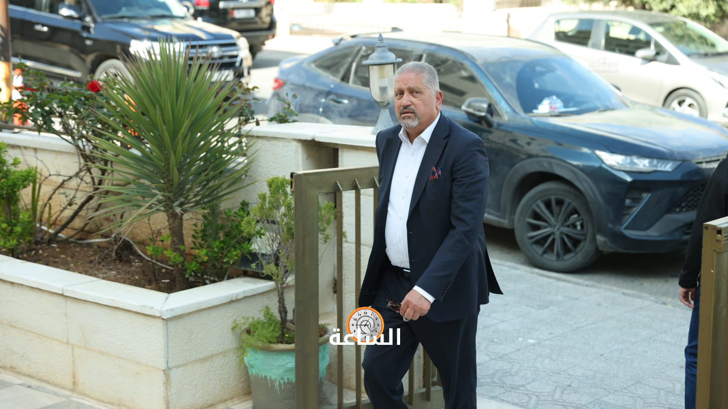 Madar Al-Saa Images 0.7812108866164029