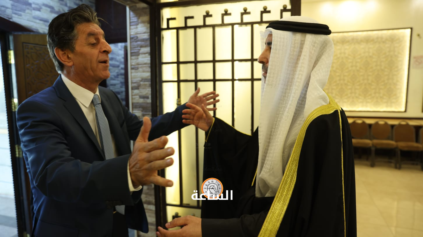 Madar Al-Saa Images 0.4170219503148338