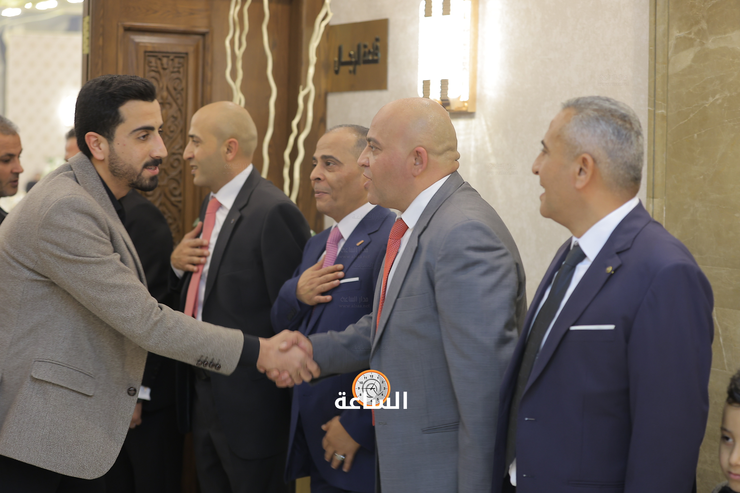 Madar Al-Saa Images 0.5997020046069433