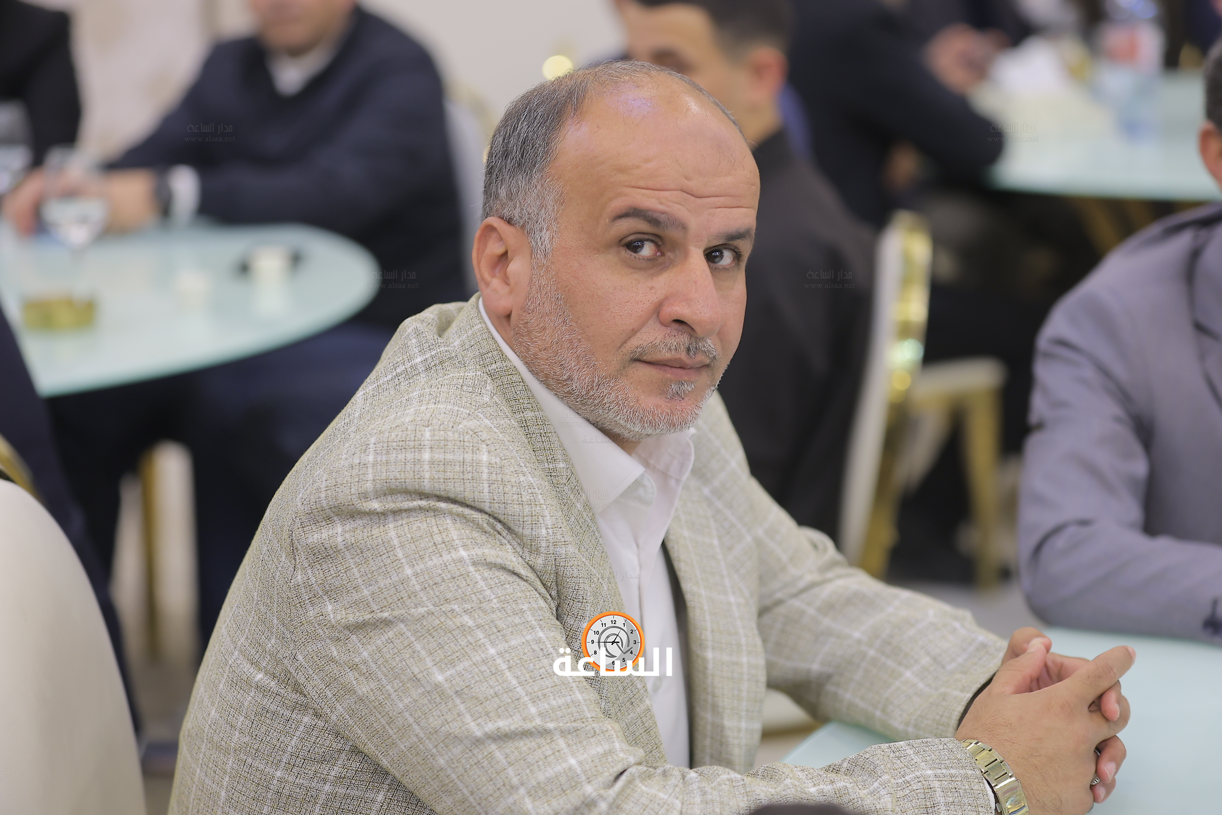 Madar Al-Saa Images 0.47617403236514255