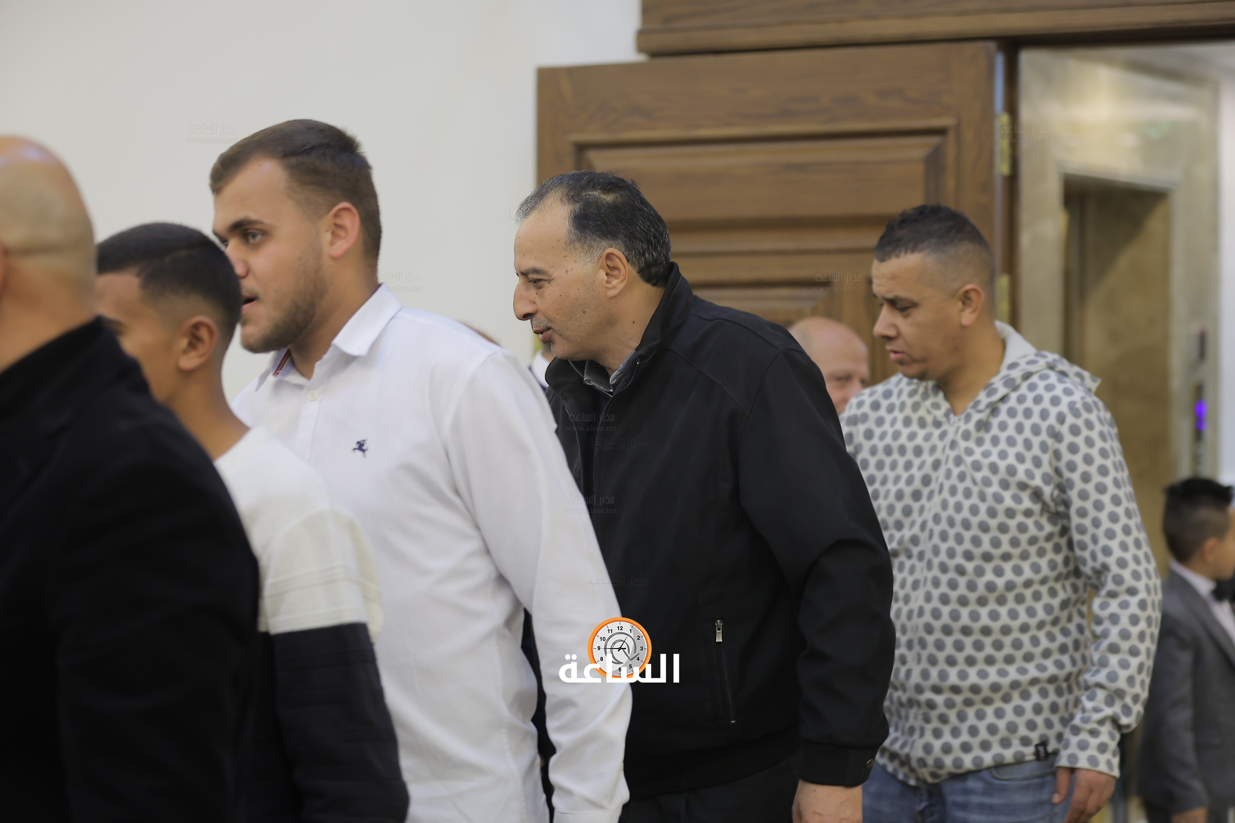 Madar Al-Saa Images 0.18324013780375115