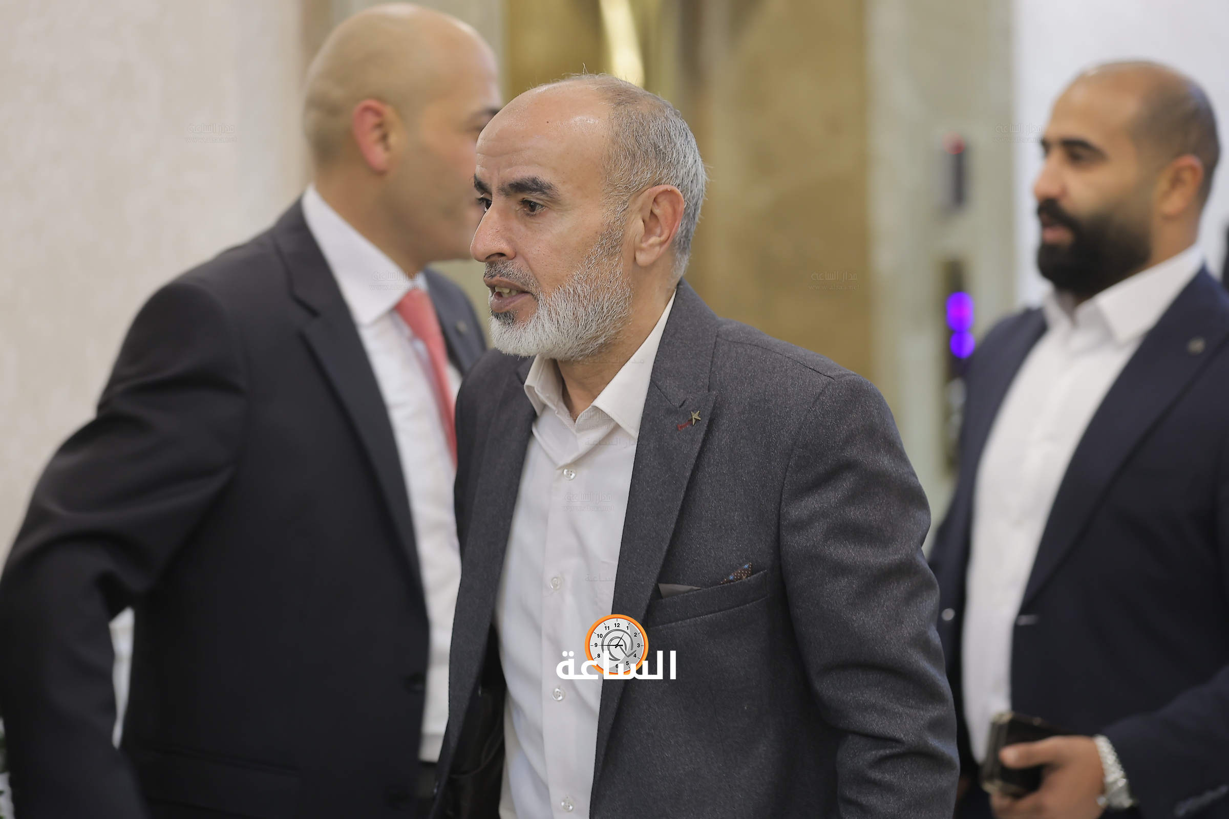 Madar Al-Saa Images 0.9842773328112218