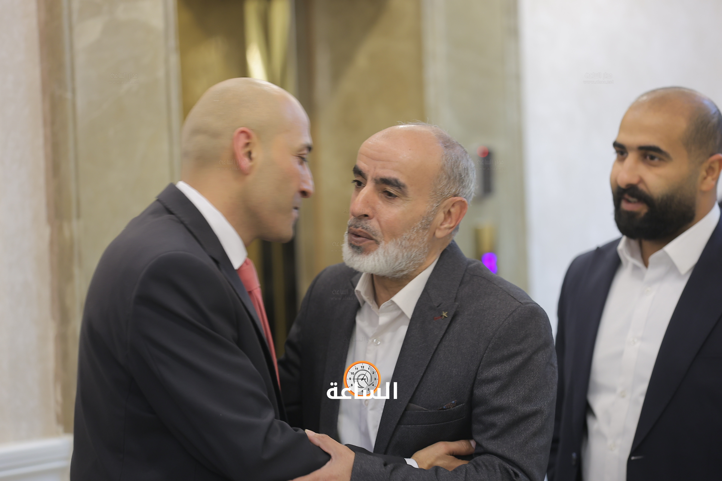 Madar Al-Saa Images 0.43676224311855394