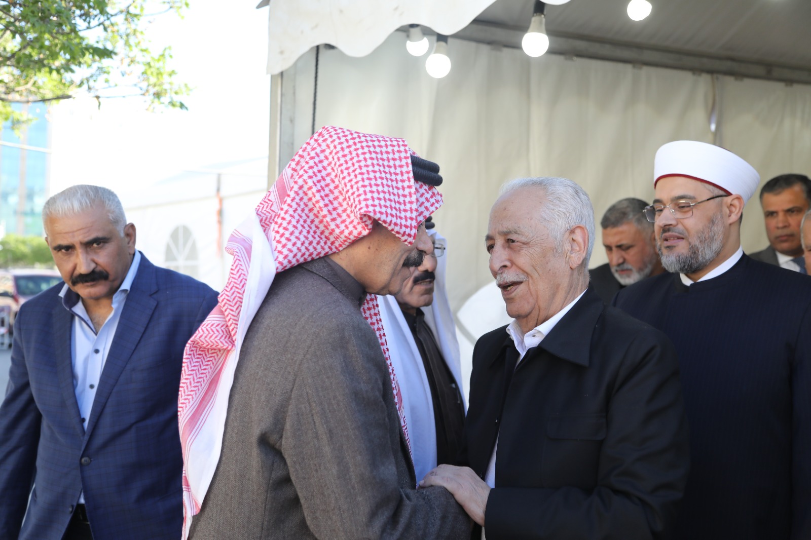 Madar Al-Saa Images 0.5320339361103645