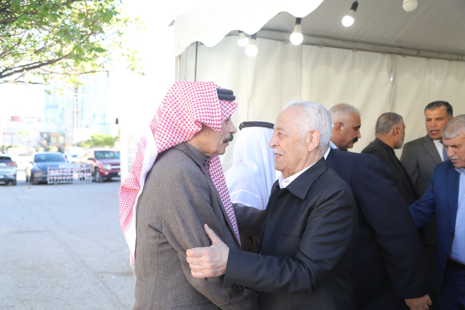 Madar Al-Saa Images 0.011666897631387618