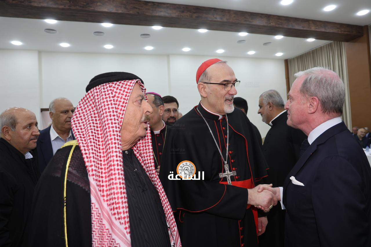 Madar Al-Saa Images 0.3934419210561567