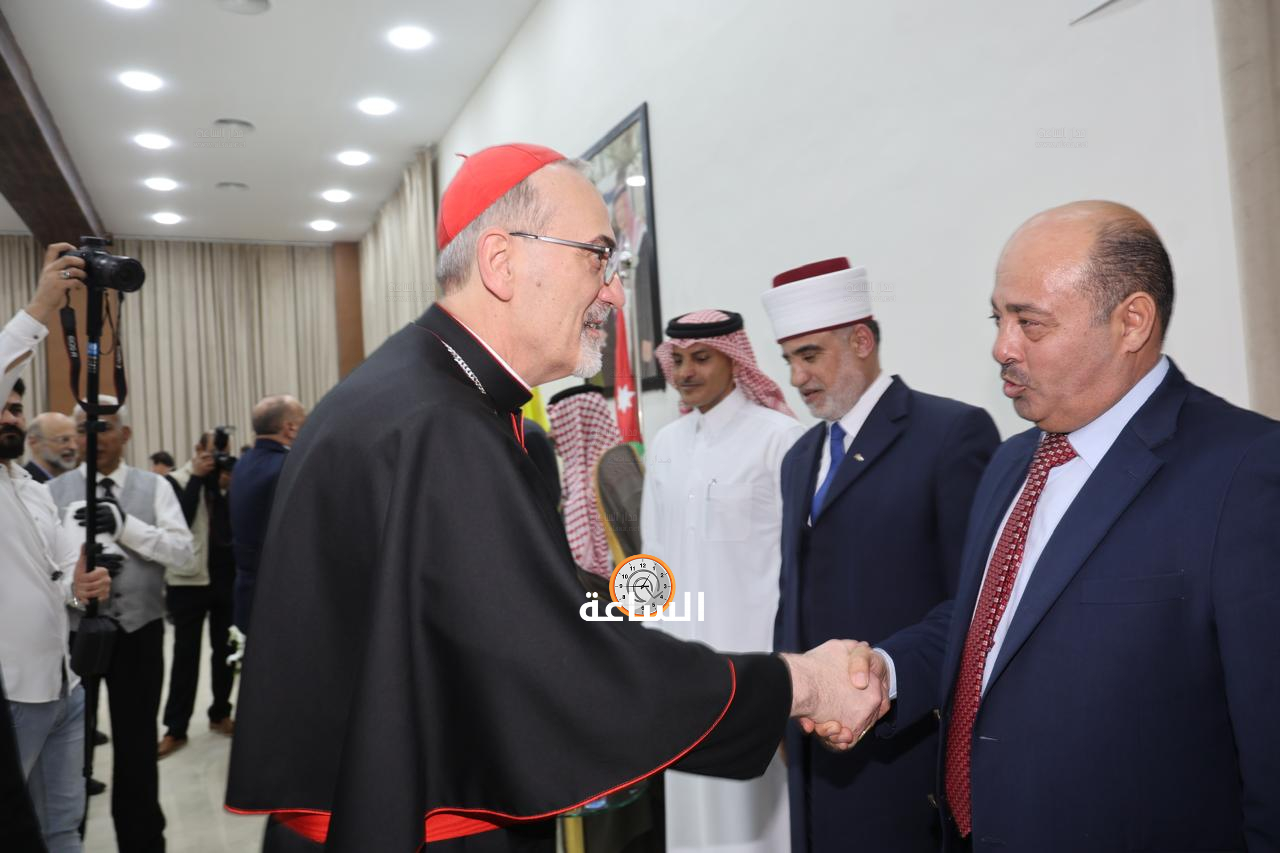 Madar Al-Saa Images 0.9213684717038236