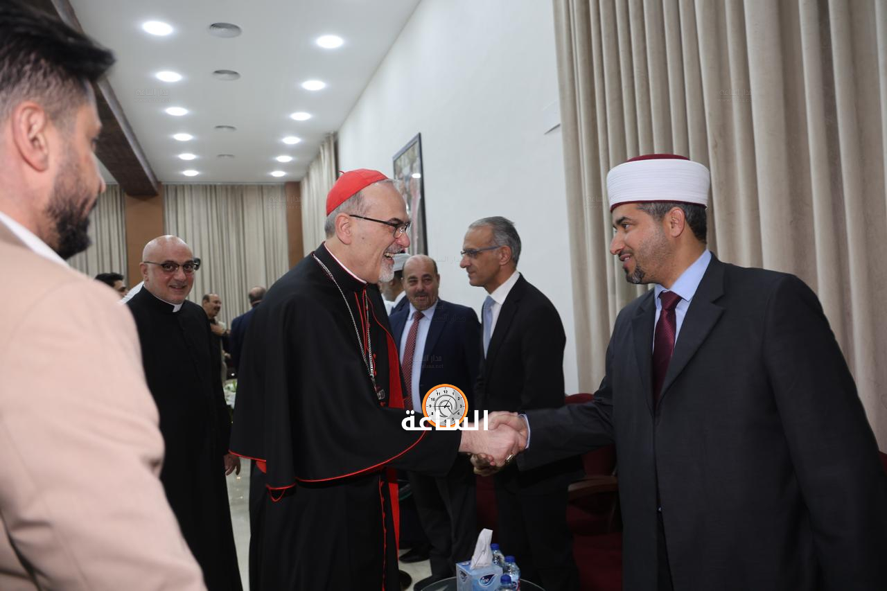 Madar Al-Saa Images 0.42198465590795287