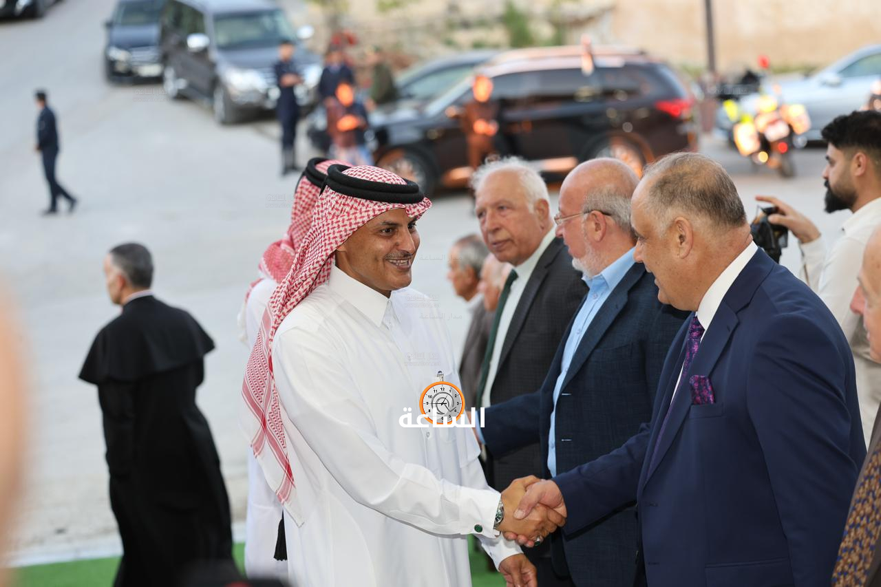 Madar Al-Saa Images 0.0017421662926818682