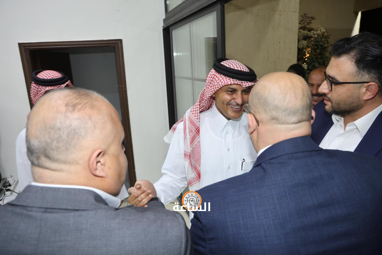 Madar Al-Saa Images 0.44093980283348433