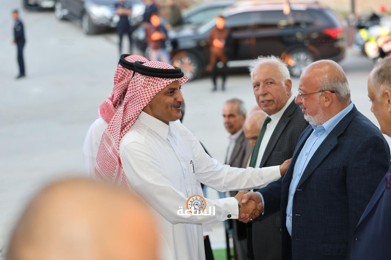 Madar Al-Saa Images 0.1956167411746469