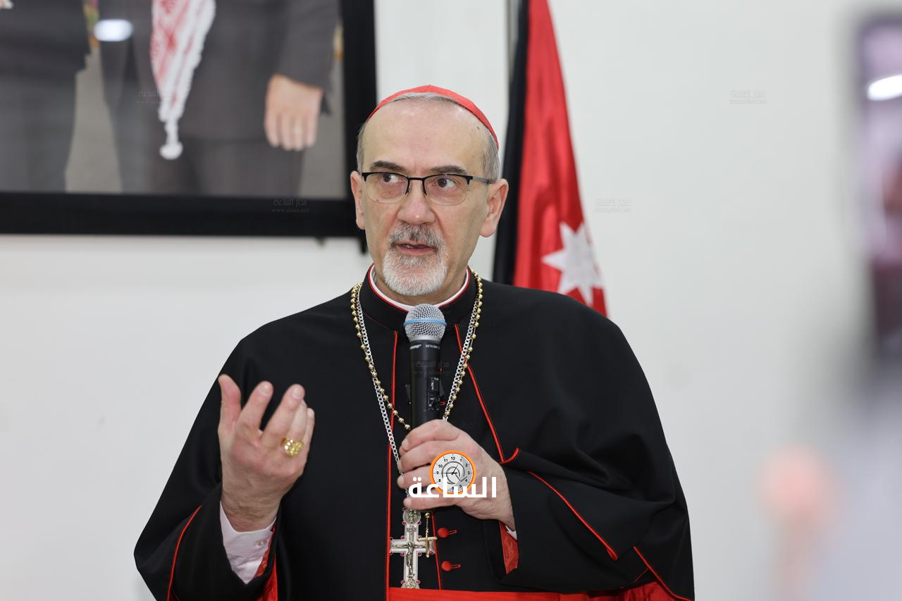 Madar Al-Saa Images 0.14244171546238216