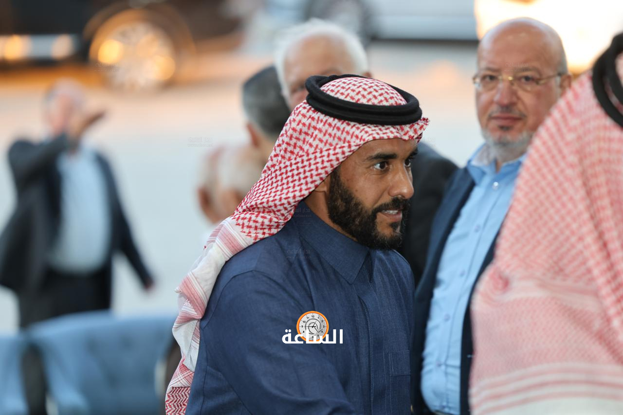 Madar Al-Saa Images 0.2134160522024815