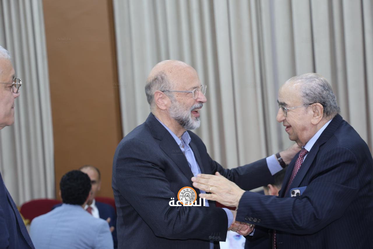 Madar Al-Saa Images 0.5561214795121521