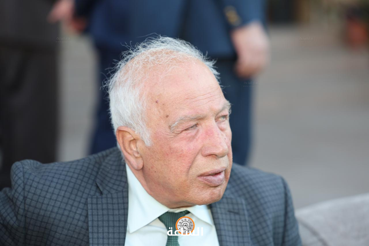 Madar Al-Saa Images 0.7148347948204464