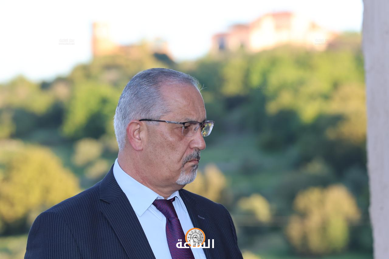 Madar Al-Saa Images 0.005176151486091407