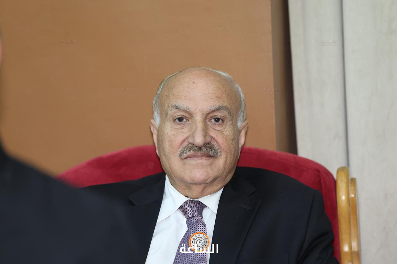 Madar Al-Saa Images 0.7764568301355271