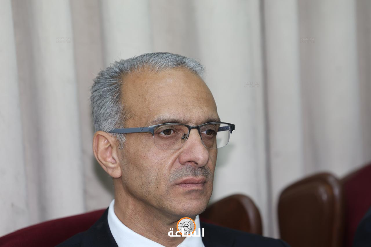 Madar Al-Saa Images 0.14457090311051346