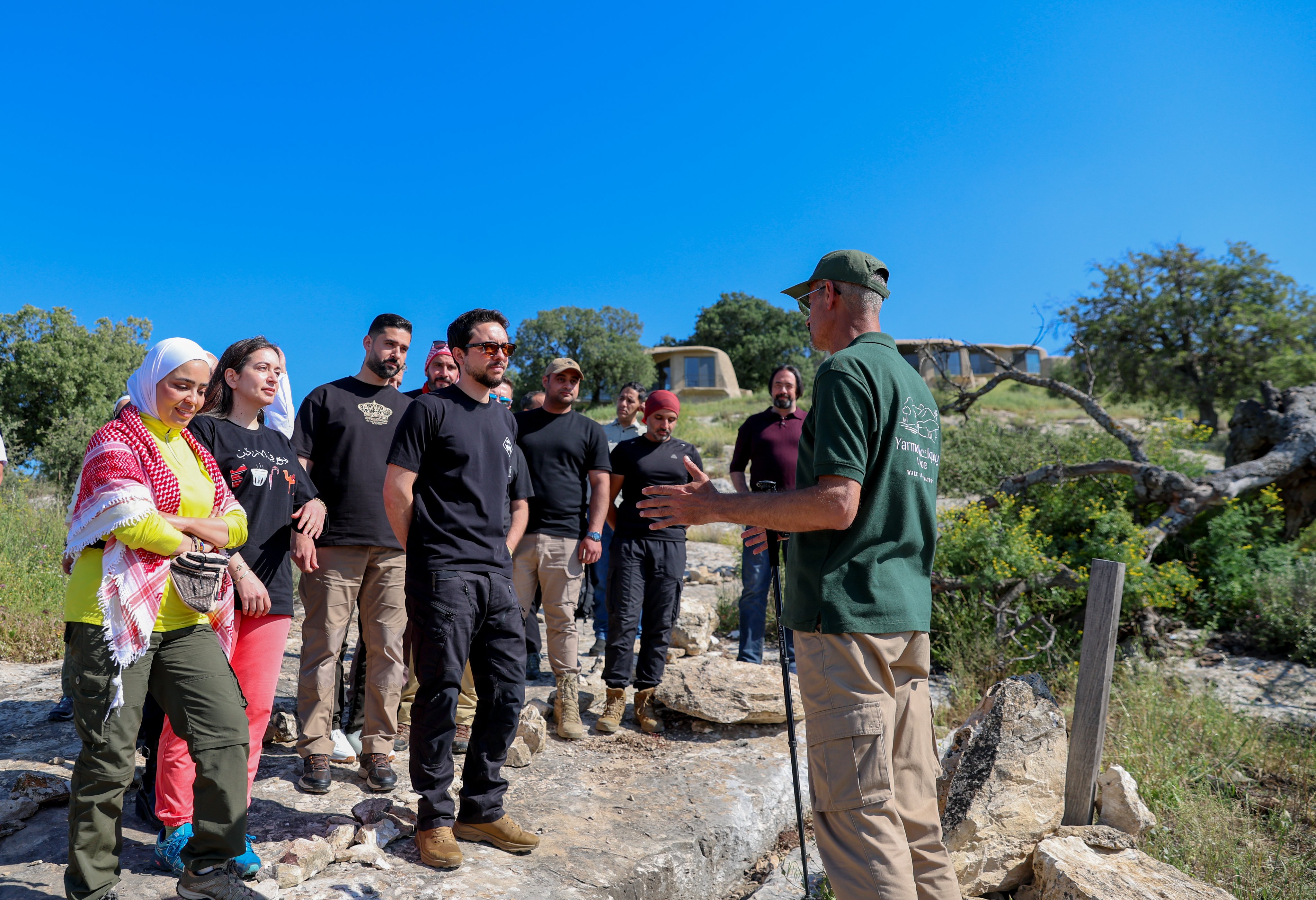 Madar Al-Saa Images 0.25894832593652817