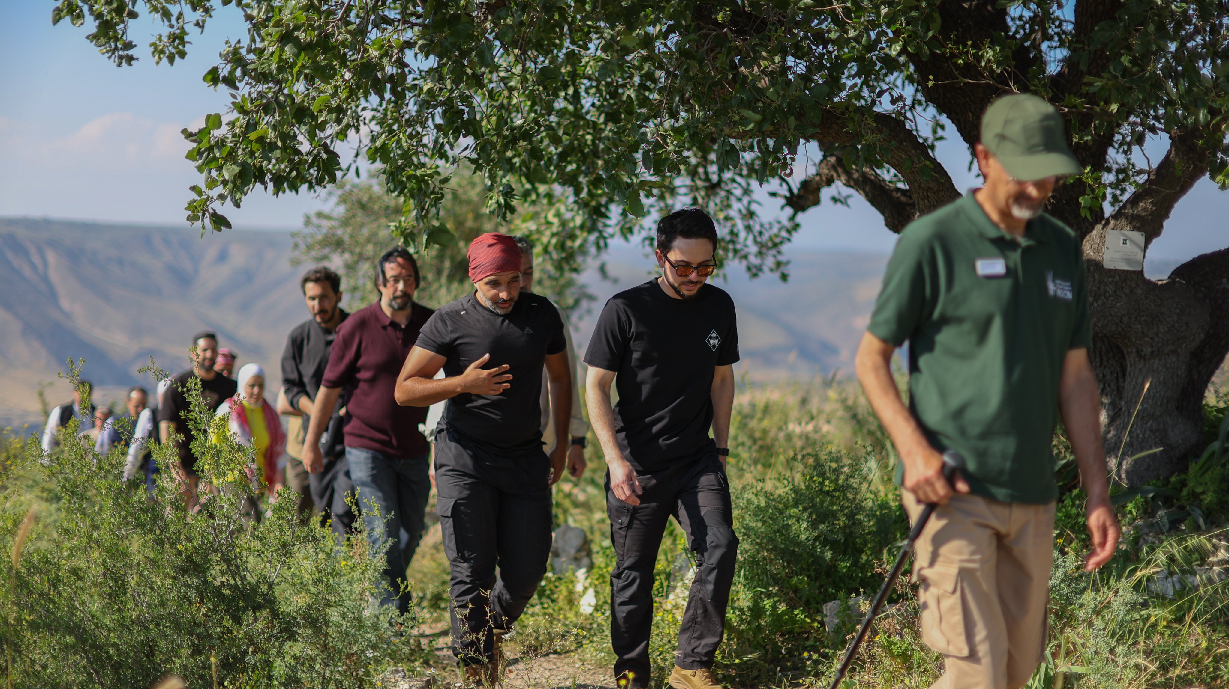 Madar Al-Saa Images 0.9452956636855627