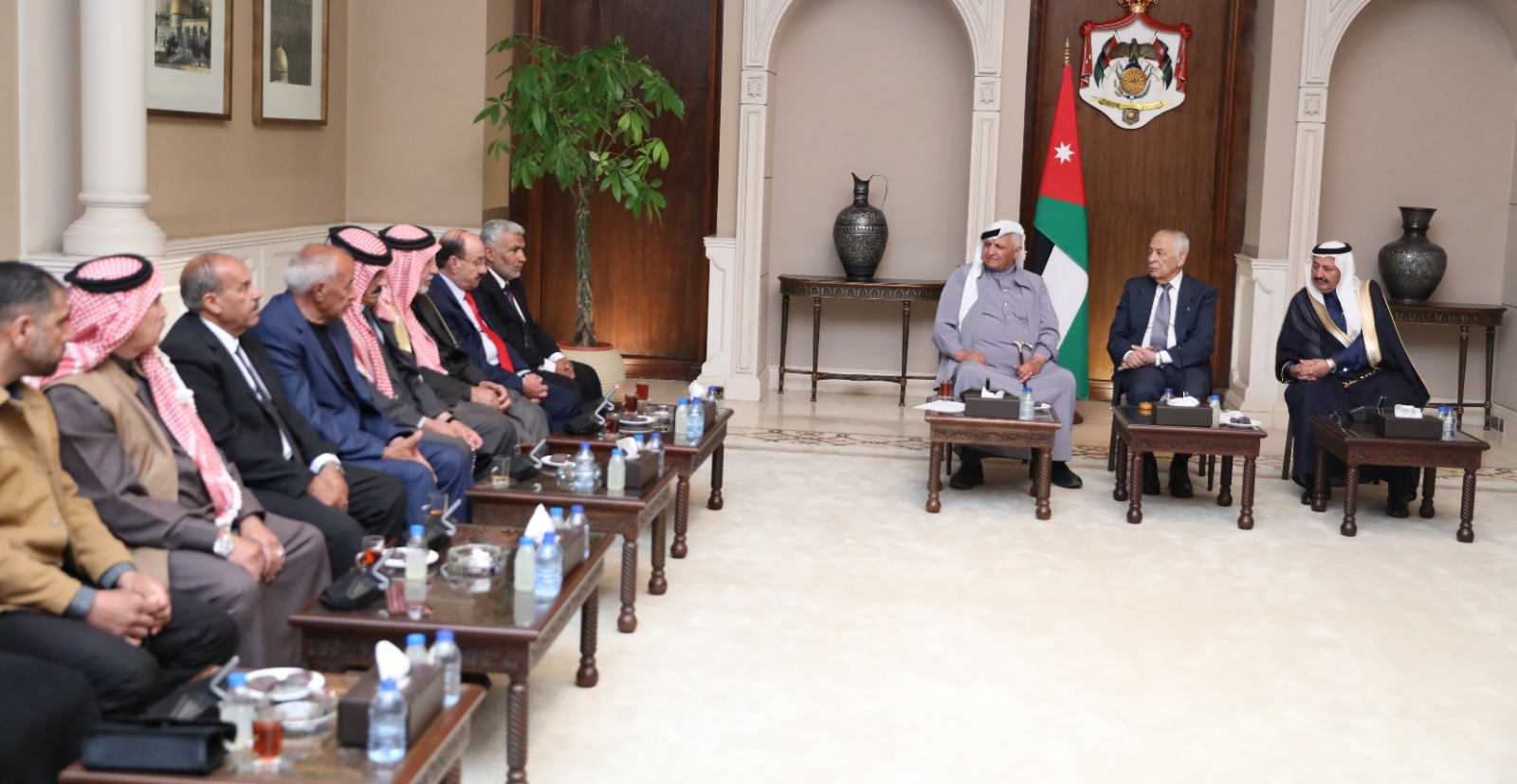 Madar Al-Saa Images 0.3732846609068977