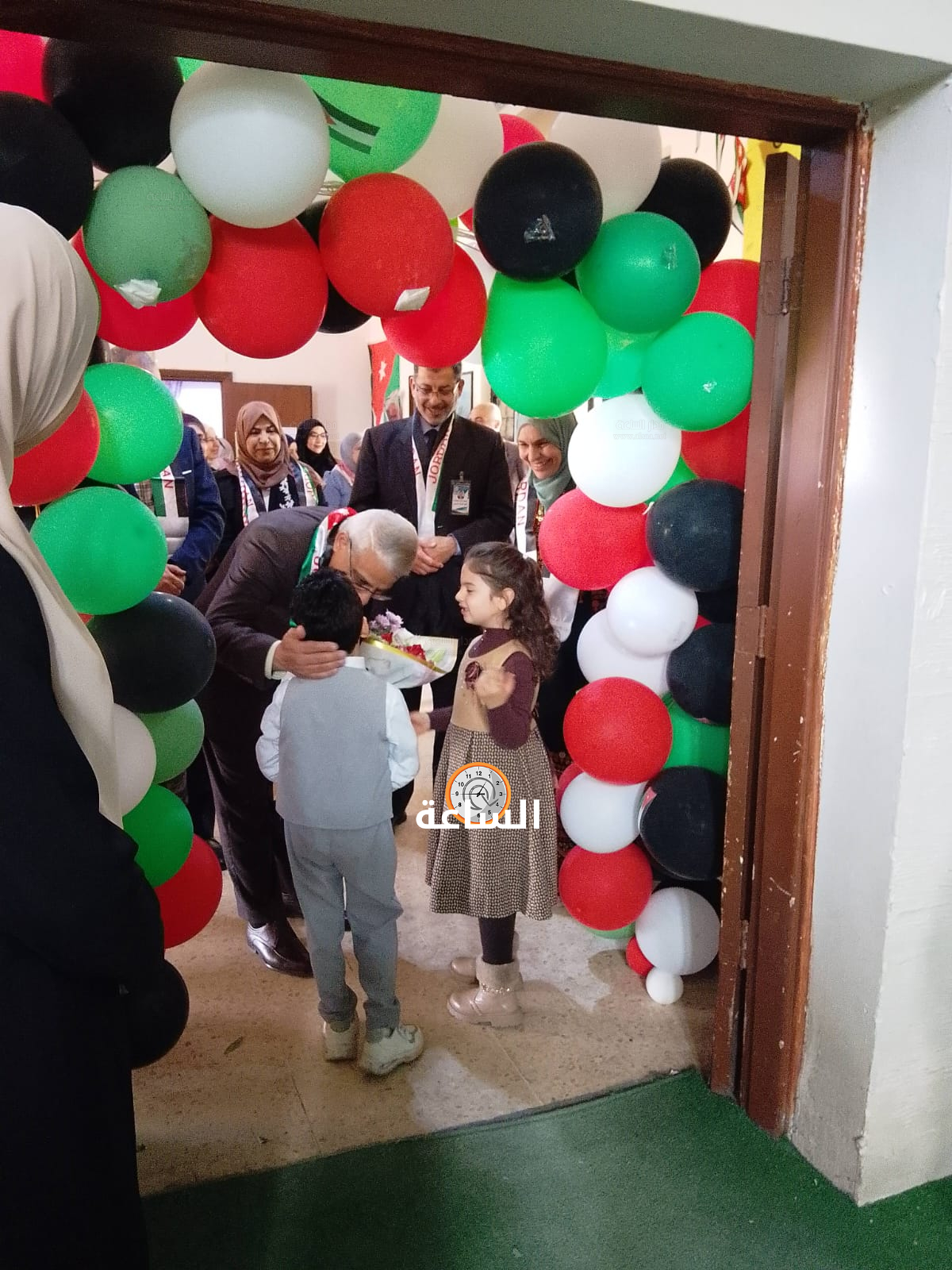 Madar Al-Saa Images 0.6178436558867672