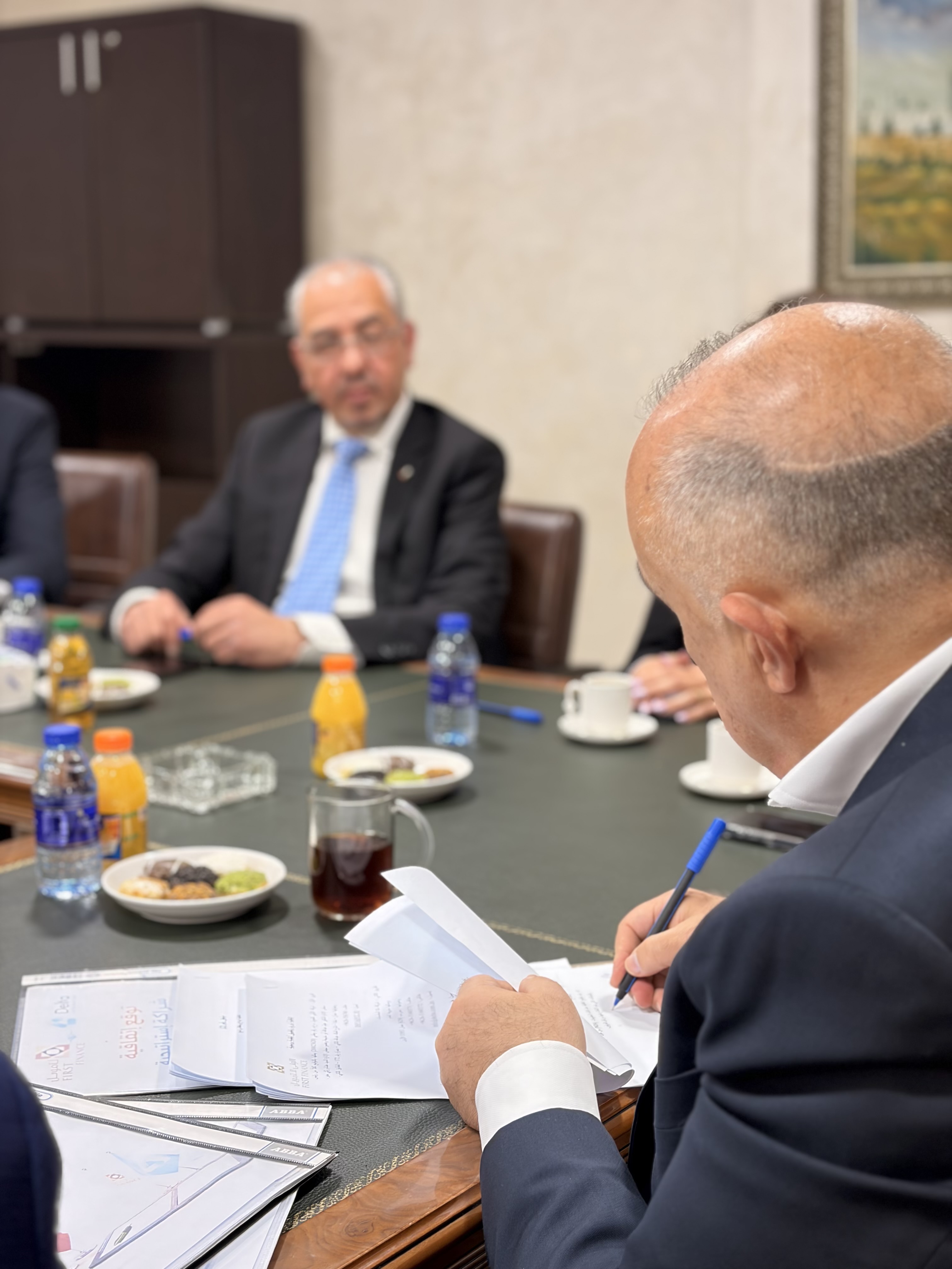 Madar Al-Saa Images 0.38365394059076563