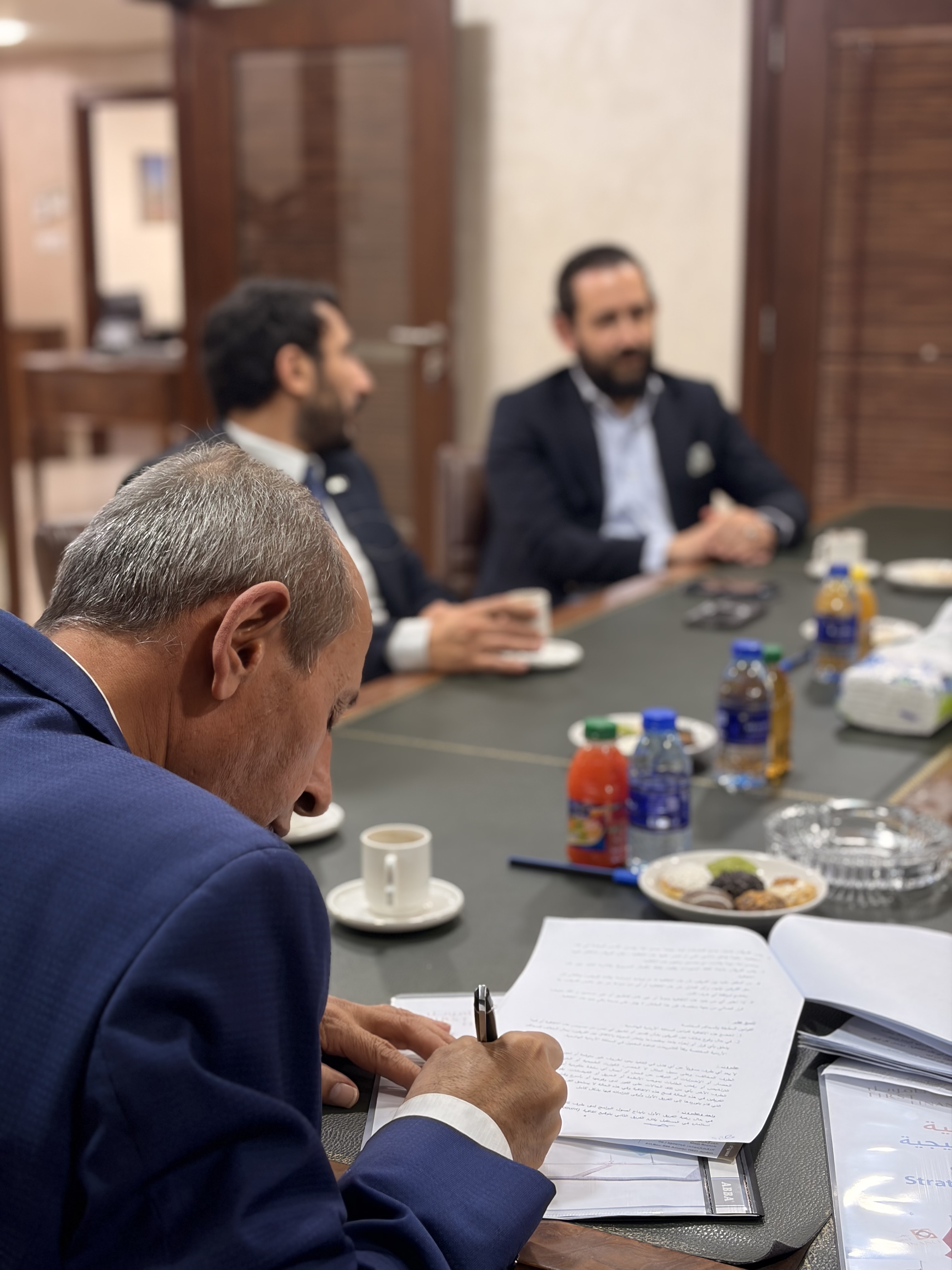 Madar Al-Saa Images 0.40195959275975346