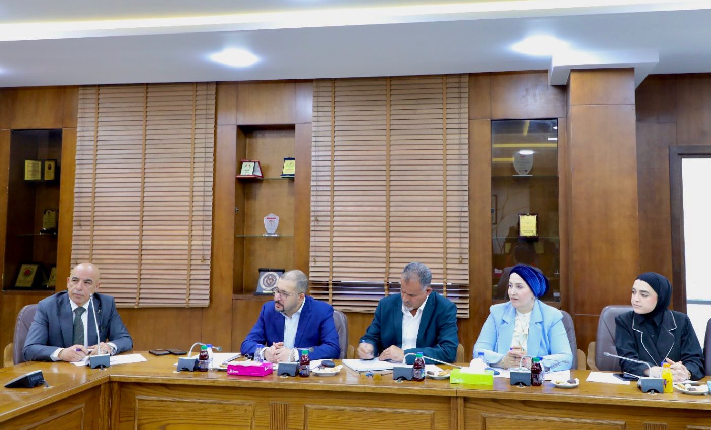 Madar Al-Saa Images 0.9384648079619419