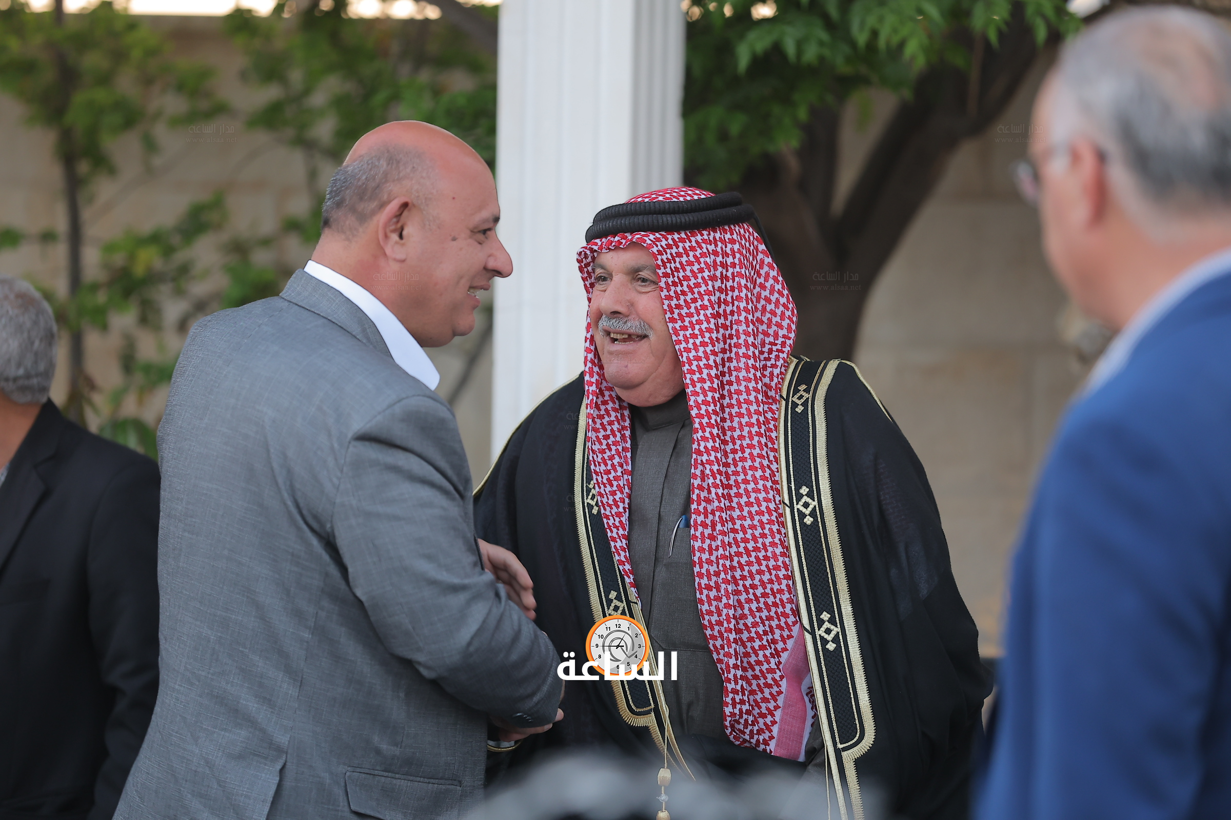 Madar Al-Saa Images 0.7512387441616898