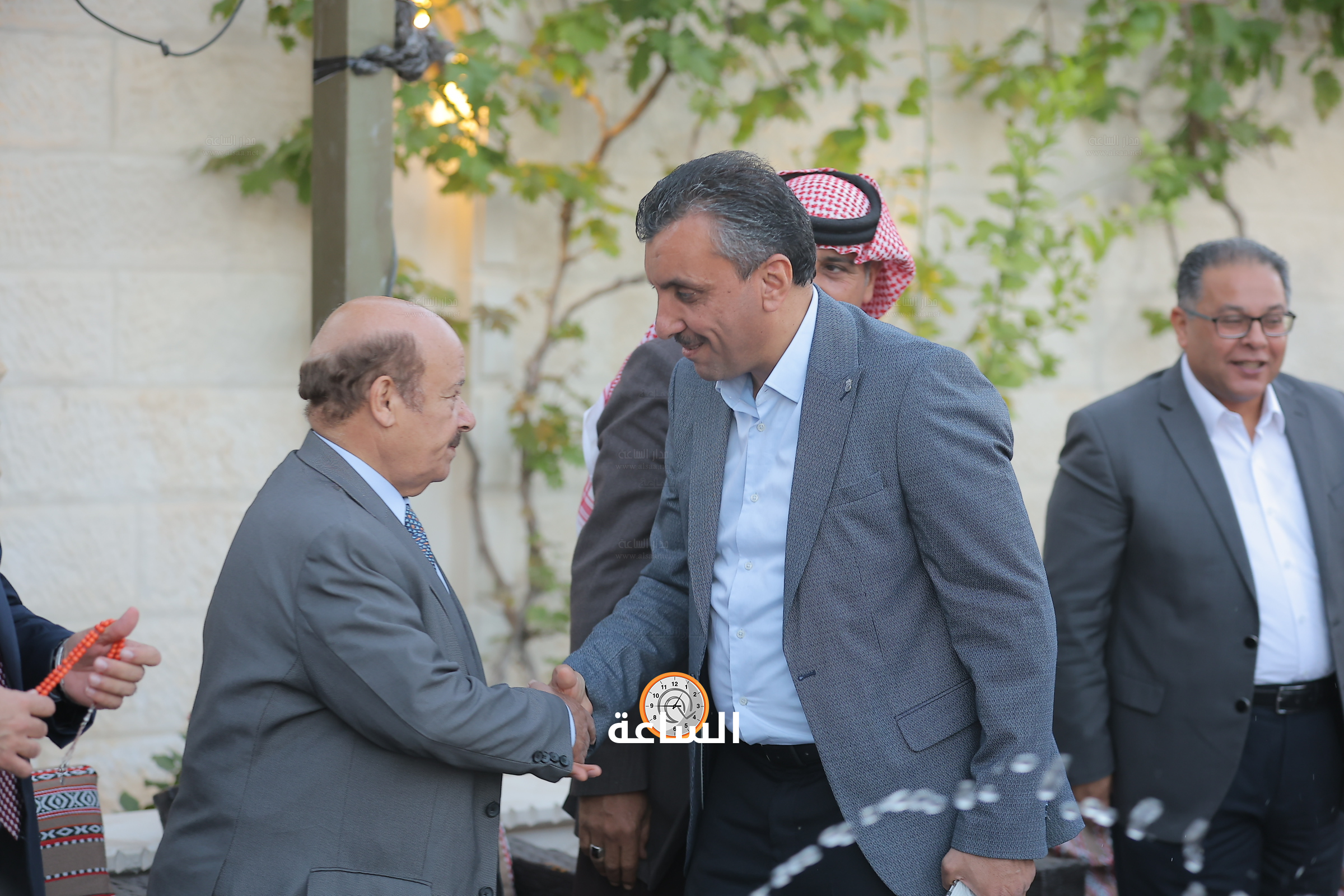 Madar Al-Saa Images 0.3435142645125615