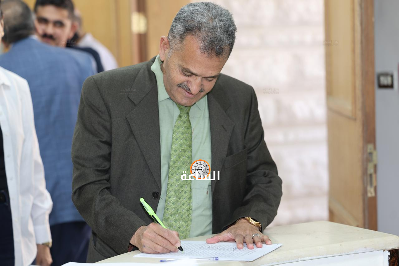 Madar Al-Saa Images 0.7095721469154969