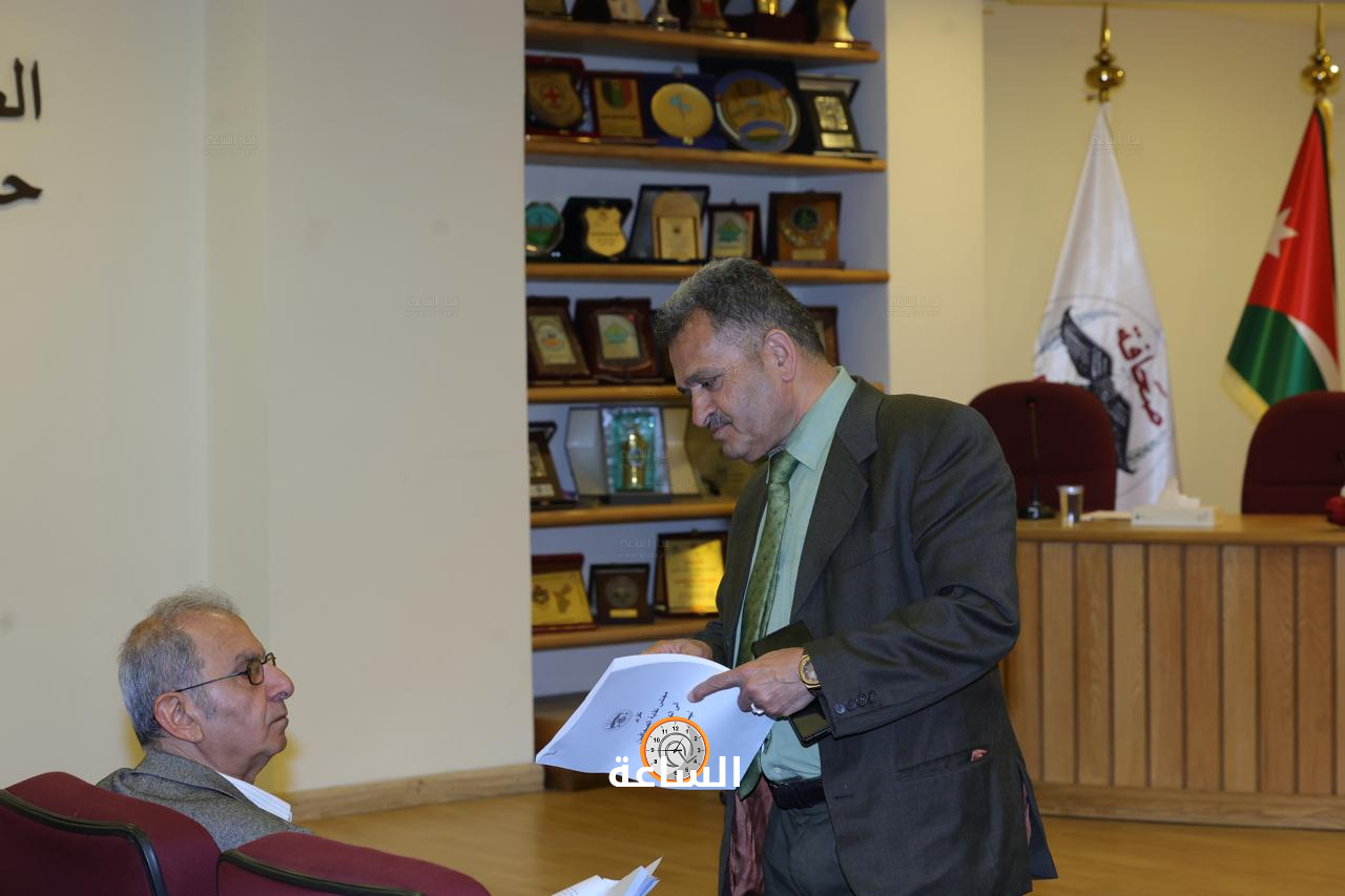 Madar Al-Saa Images 0.6956903383074472