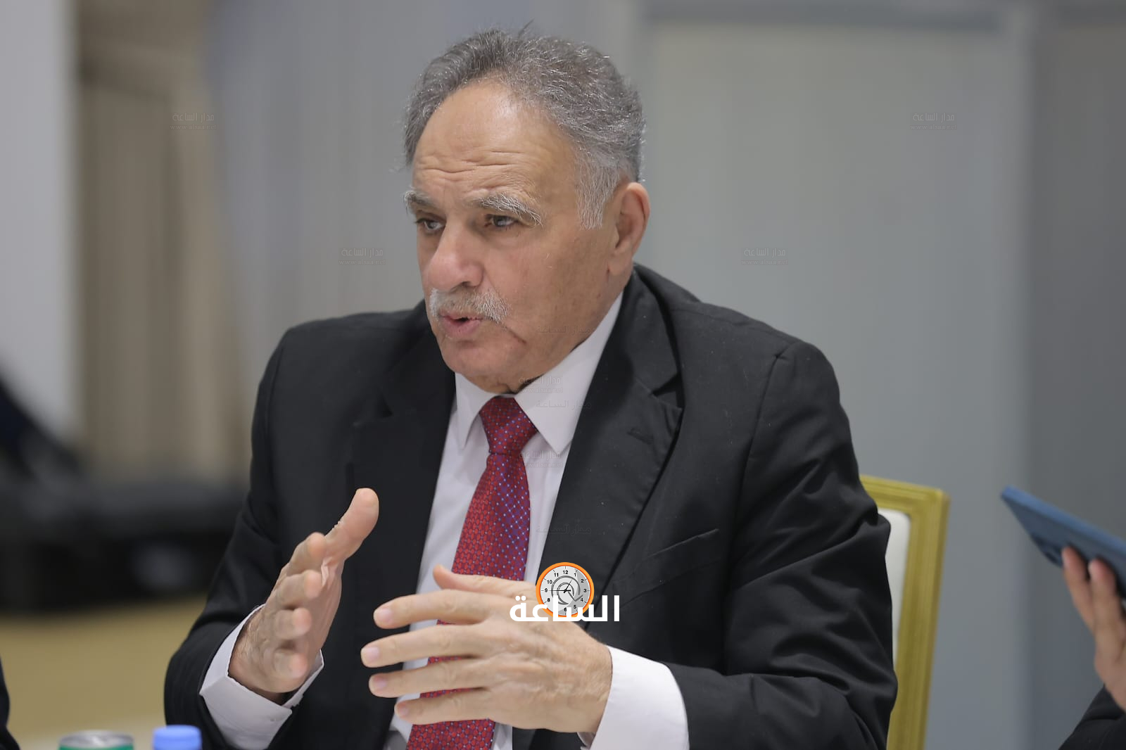 Madar Al-Saa Images 0.9262325149082643